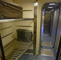 Luggage rack on an AVE S100 train