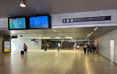 Kelenfold station underpass/concourse