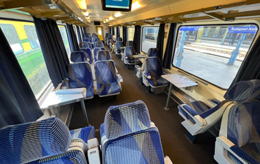 1st class seats on the Budapest to Ljubljana train Drava