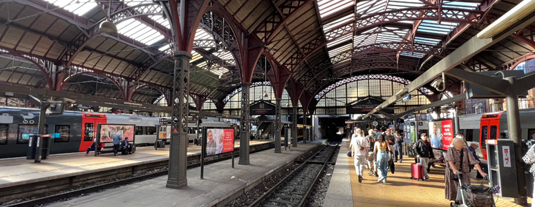 Copenhagen station platforms