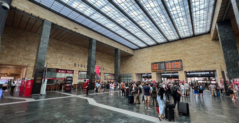 Florence SMN ticket hall