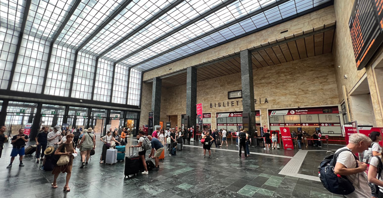 Florence SMN ticket hall