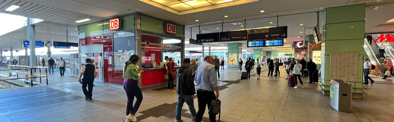 Hamburg Altona concourse