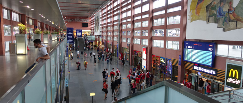 Innsbruck station interior