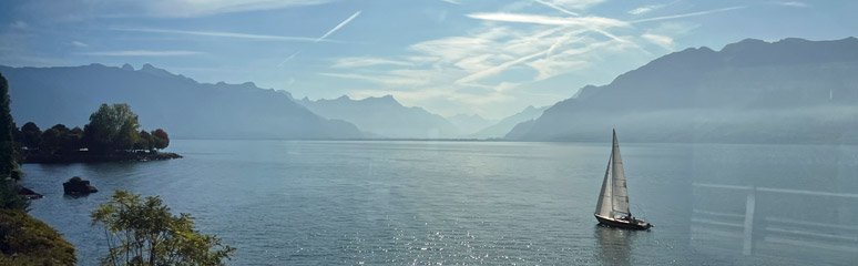 The train passes Lac Leman