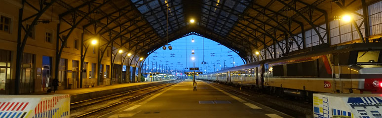Le Havre station platforms