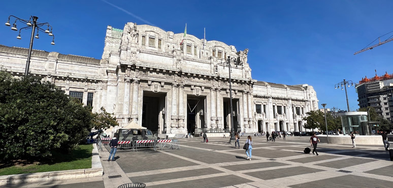 Milan Centrale station facade