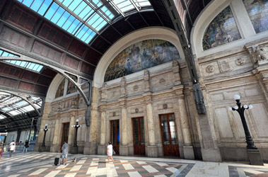 Mussolini mural, Milan Centrale platform 21