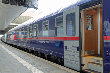 OBB motorail train at Dusseldorf