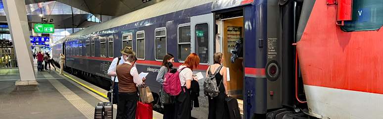 Nightjet sleeper train boarding at Vienna Hbf