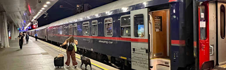 Nightjet sleeper train boarding at Vienna Hbf