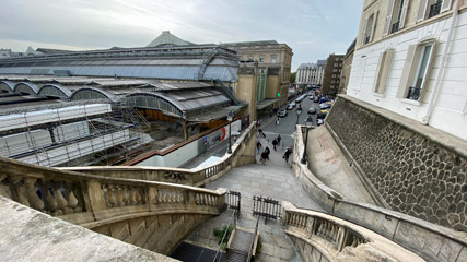 Steps from Gare du Nord down to Gare de l'Est 