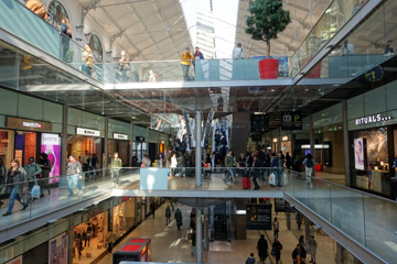 Paris St Lazare shopping mall