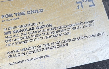 Nicholas Winton Kindertransport plaque, Prague