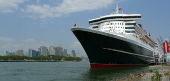 Queen Mary 2 at Brooklyn Cruise Terminal, August 2010