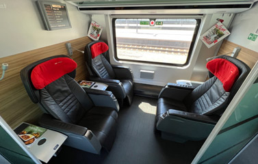 3-seat semi-compartment, business class on a railjet train