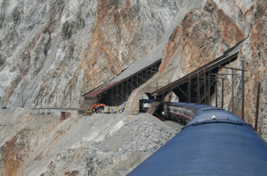 Rocky Mountaineer in Avalanche Alley