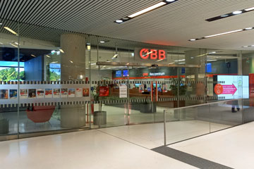 Salzburg Hbf ticket office