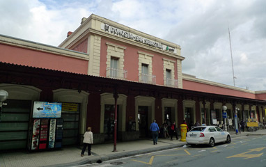 English: San Sebastián station, built and operated by the Buenos