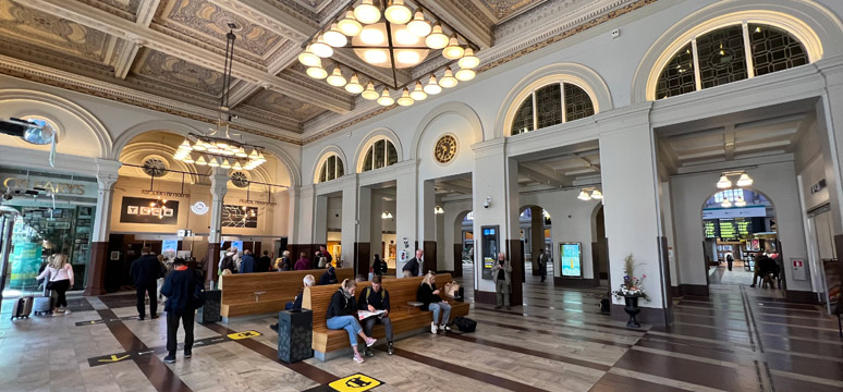 Stockholm Central entrance hall