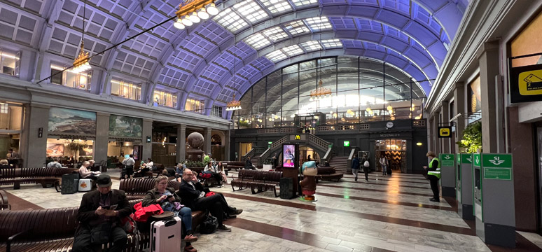 Stockholm Central main hall looking north