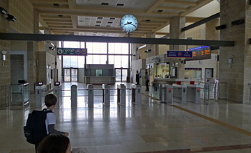 Jerusalem Malha station, ticket hall