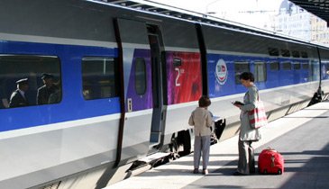 Boarding a TGV