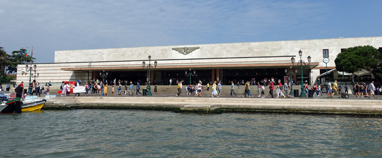 venezia santa lucia train station map Venice Santa Lucia A Brief Station Guide For Train Travellers venezia santa lucia train station map