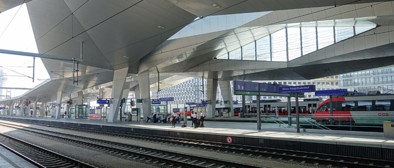 Platforms 3-12 at Vienna Hauptbahnhof