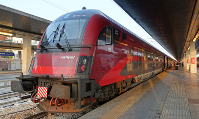 The train from Vienna arrived at Venice
