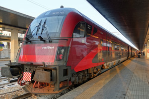 Vienna to Venice train