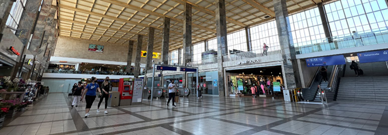 Inside Vienna Westbahnhof
