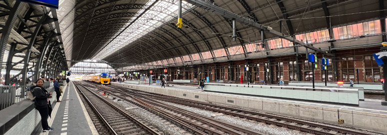 Platforms 2 & 4 at Amsterdam Centraal