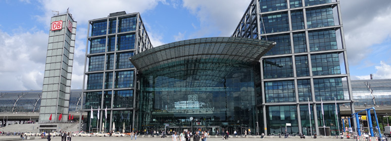 Berlin Hbf, exterior