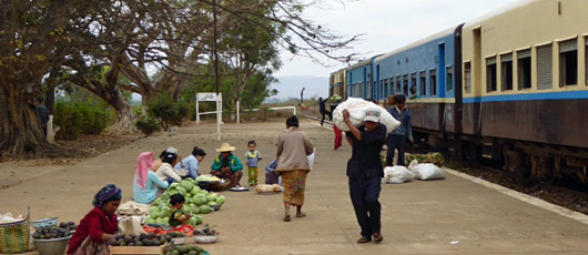 2014 view of the Shwenyaung-Thazi train