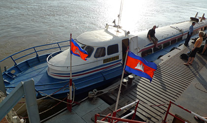 Speedboat from Phnom penh to Siem Reap, at PP.