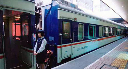 Modern sleepers on a typical Chinese express train...