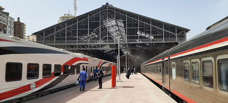 Alexandria station platforms