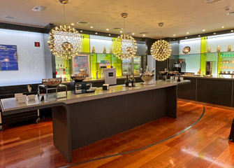 Food & drink area, Eurostar Business Premier lounge at Brussels