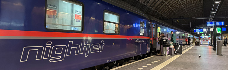 AB33 sleeping-car on the Amsterdam-Zurich Nightjet train