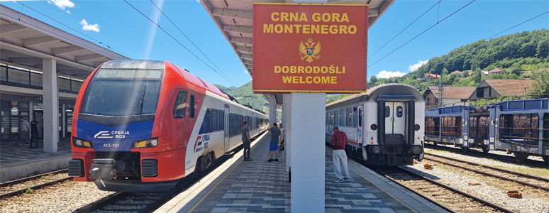 Changing trains at Bijelo Polje on the daytime service