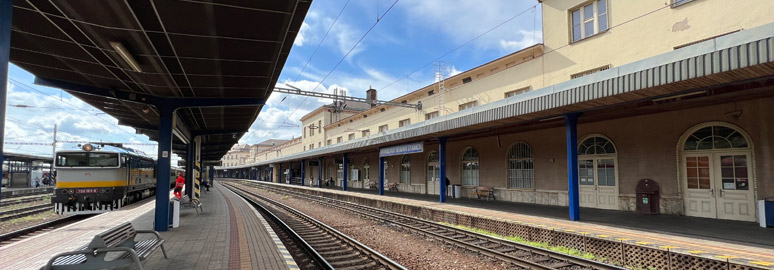 Bratislava Hlavna Stanica, platforms