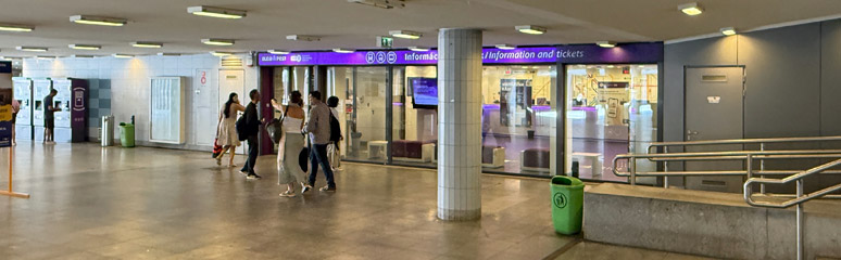 Urban transit information office at Budapest Keleti