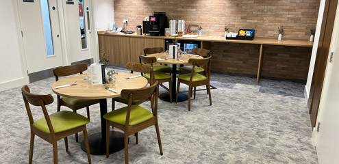 Caledonian Sleeper lounge at London Euston, drinks area