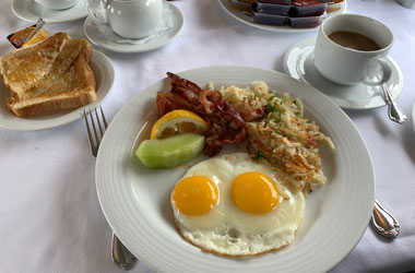 Brunch on the 'Canadian' train