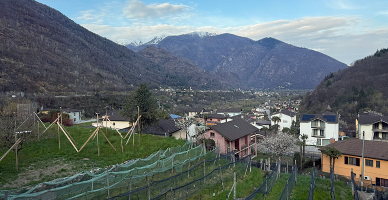 Scenery approaching Locarno
