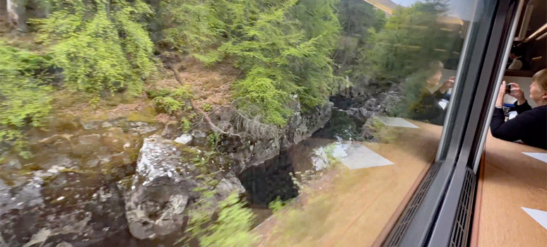 The sleeper train runs along Monessie Gorge 