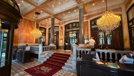 Pera Palace Hotel lobby