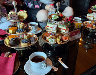 Afternoon tea at the Pera Palace Hotel